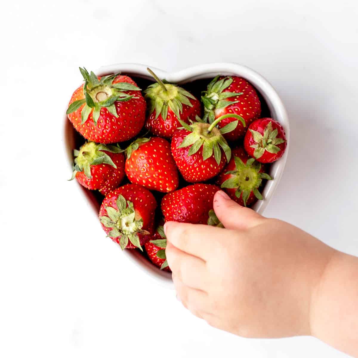 how-to-cut-strawberries-for-baby-led-weaning-healthy-kids-recipes