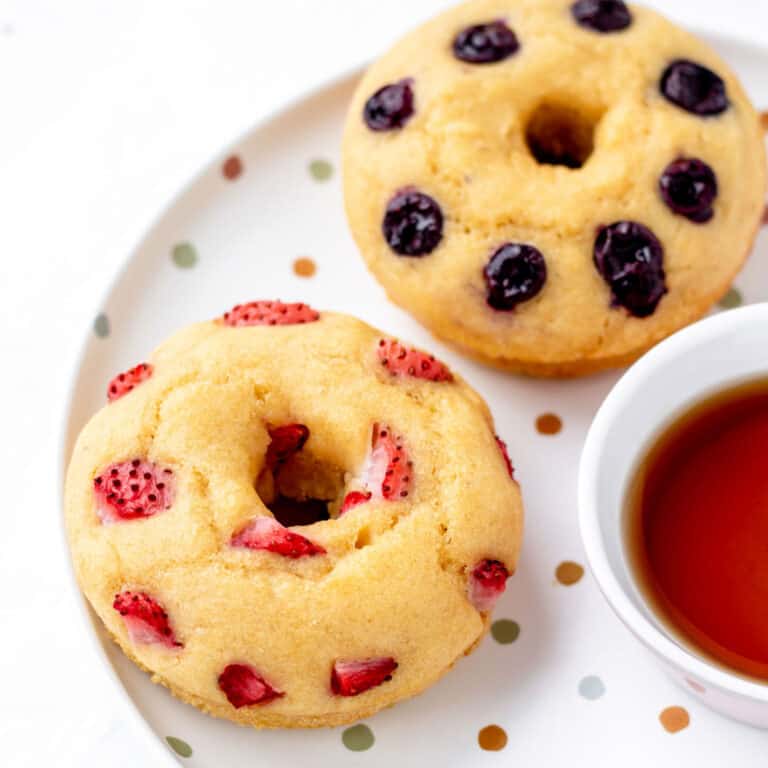 Baked Pancake Donut Recipe {Quick & Easy!}